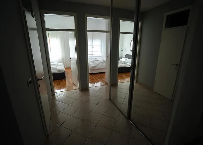 The Rondo By Toro 아파트